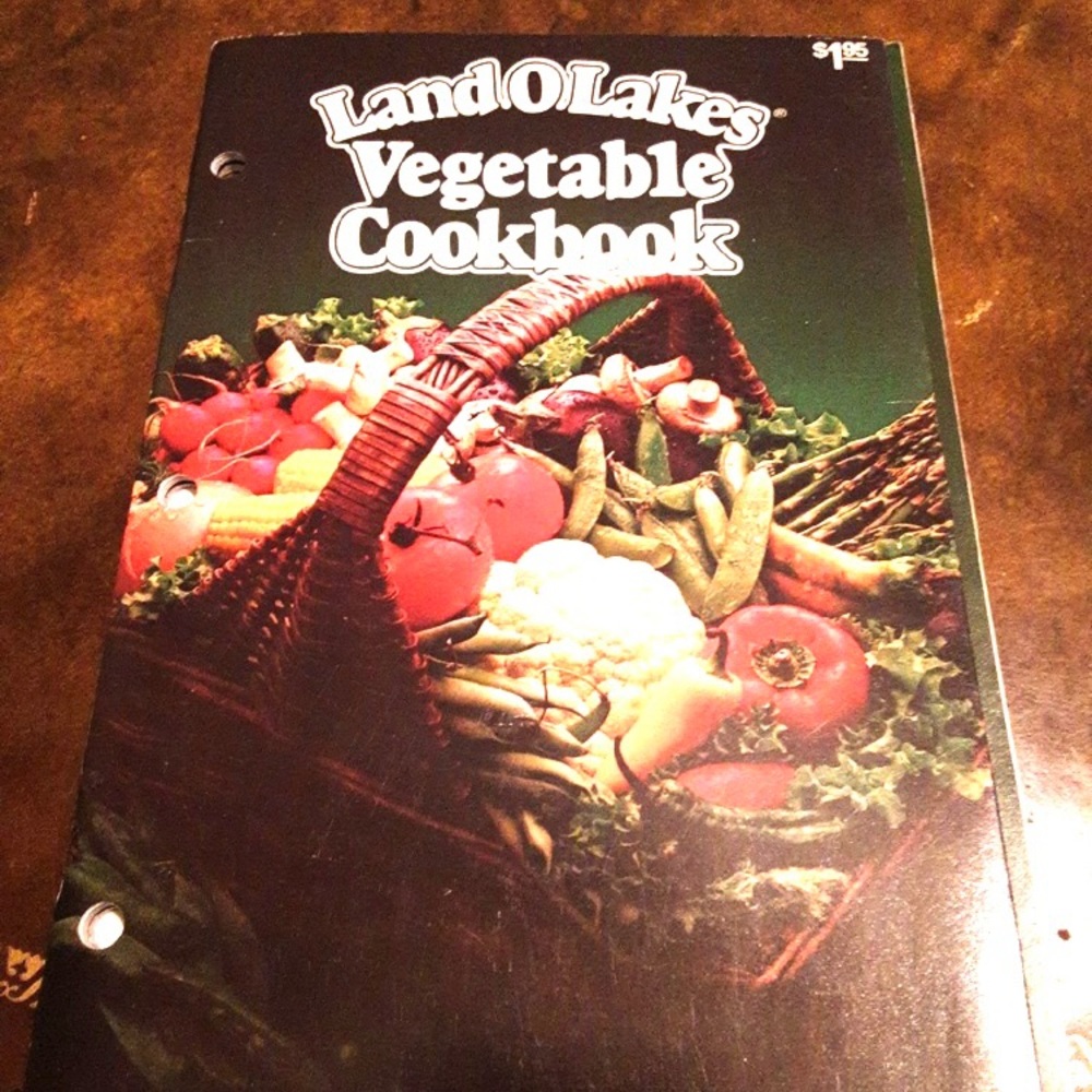 Vintage 1982 Land O Lakes Vegetable Cookbook